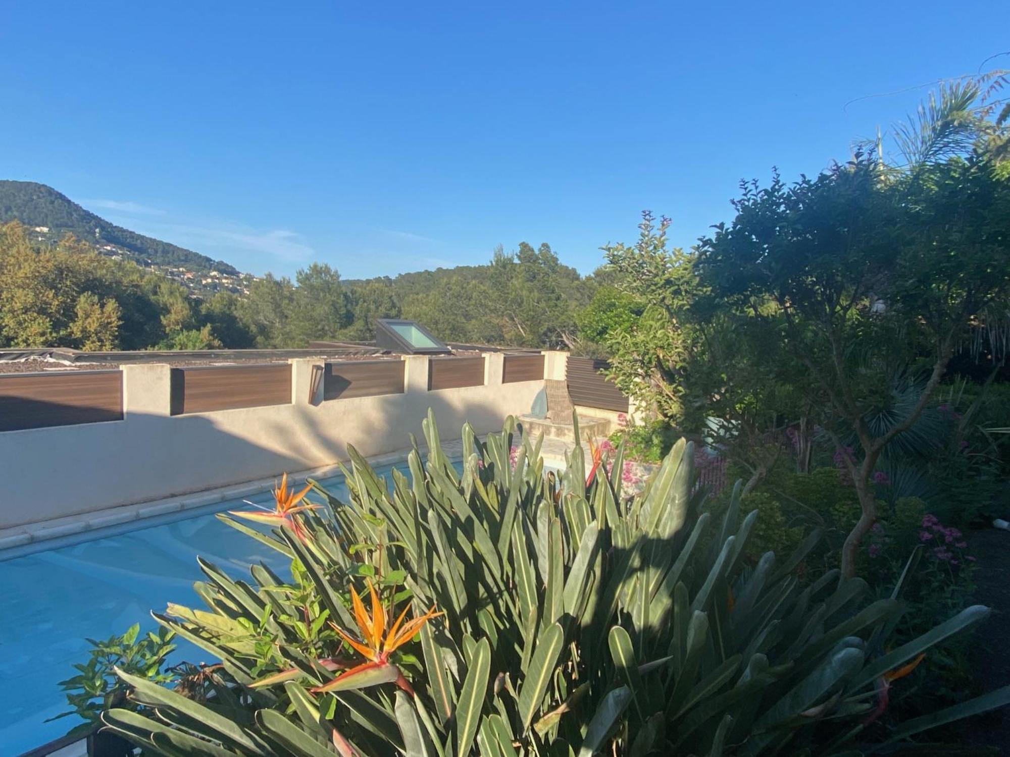 Joli Rez-De-Villa 80 M2 Proche Mer Carqueiranne Exteriér fotografie